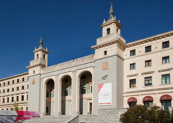 Fachada de la sede en burgos de la universidad isabel i 0