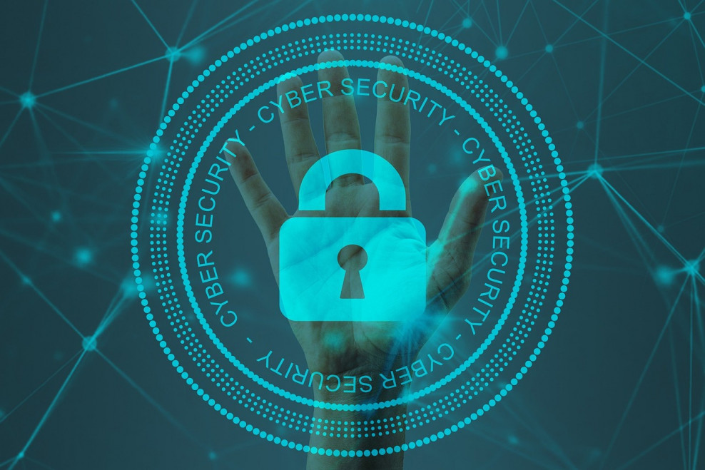 Cyber 4610993 1280